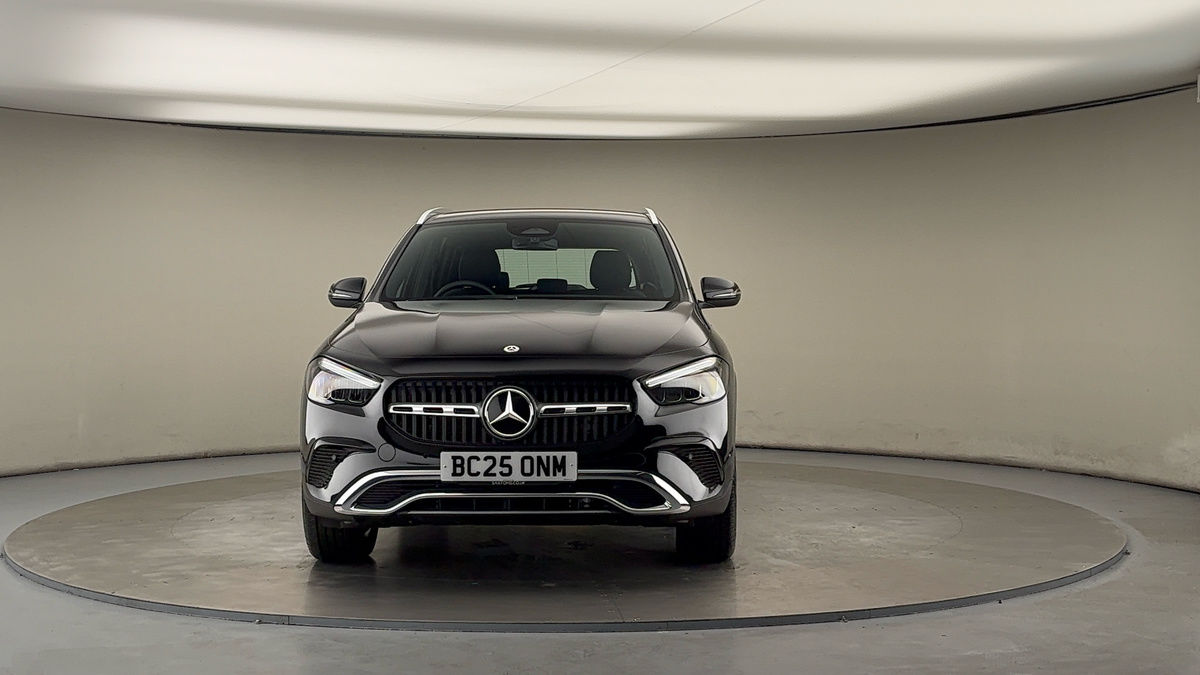 Mercedes-Benz GLA Image 3