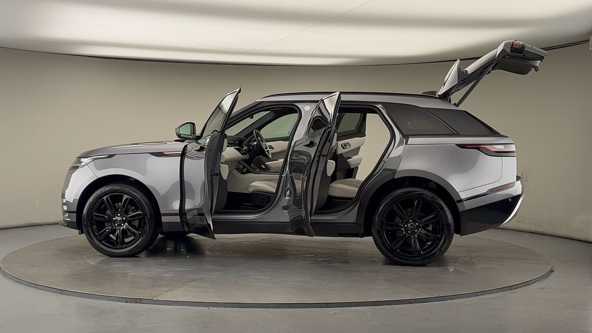 More views of Land Rover Range Rover Velar