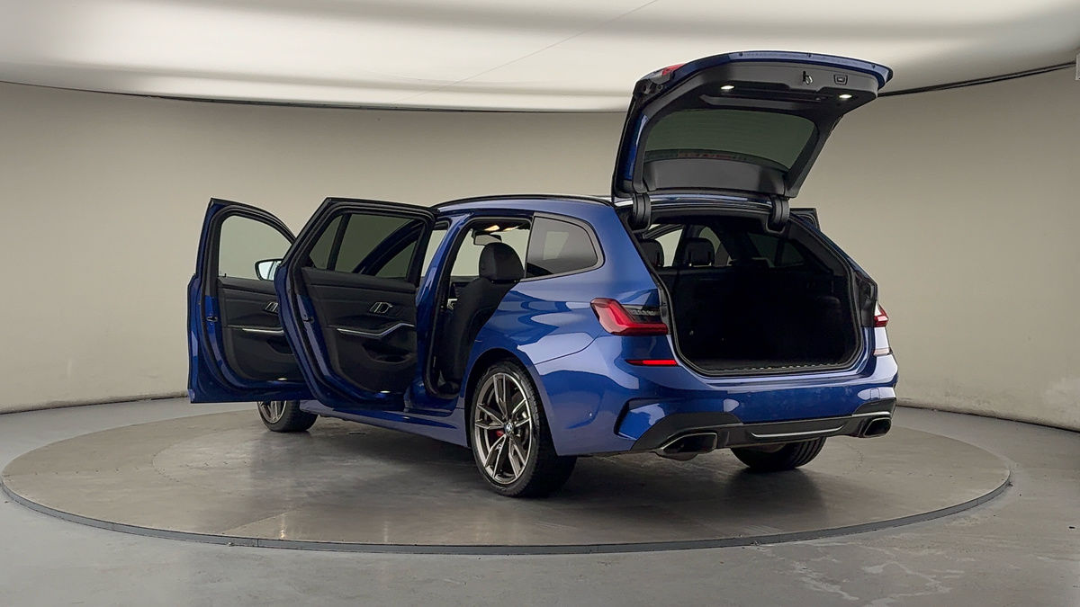 BMW 3 Series Image 23