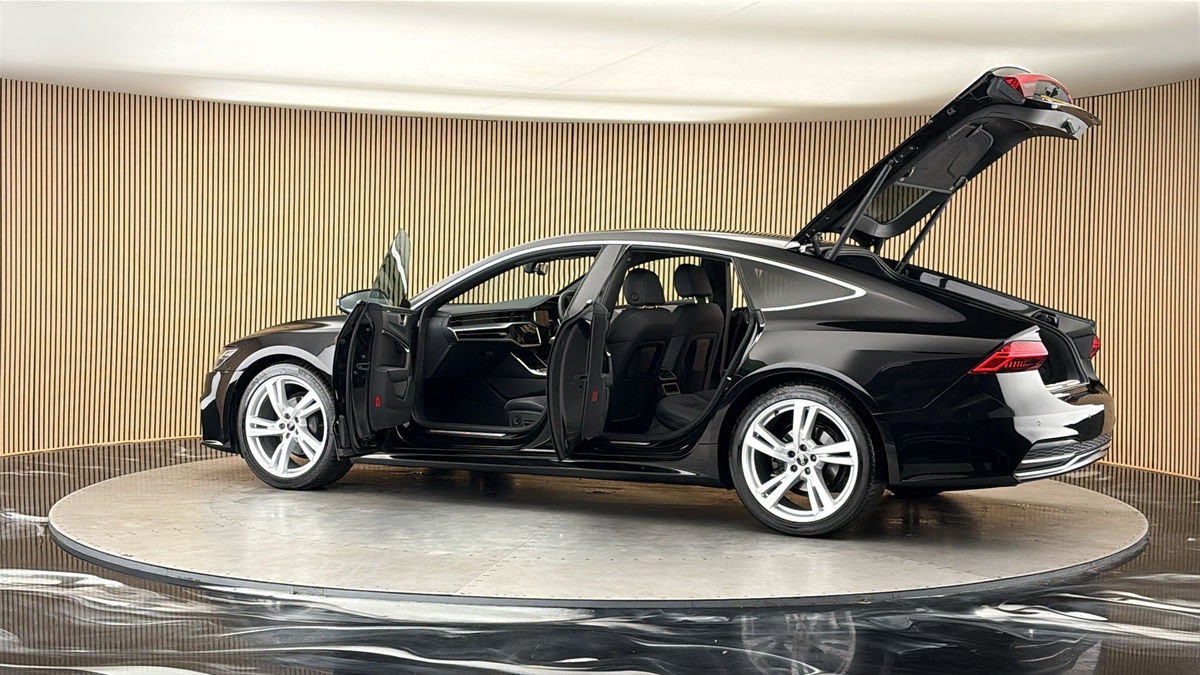 More views of Audi A7