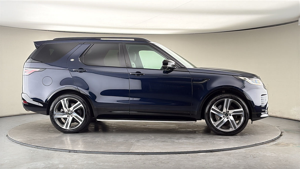 More views of Land Rover Discovery