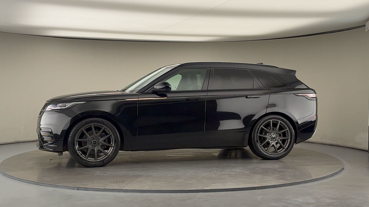 More views of Land Rover Range Rover Velar