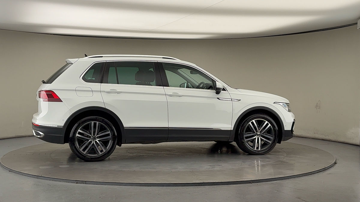 More views of Volkswagen Tiguan