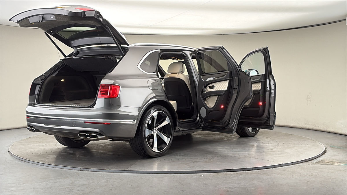 More views of Bentley Bentayga