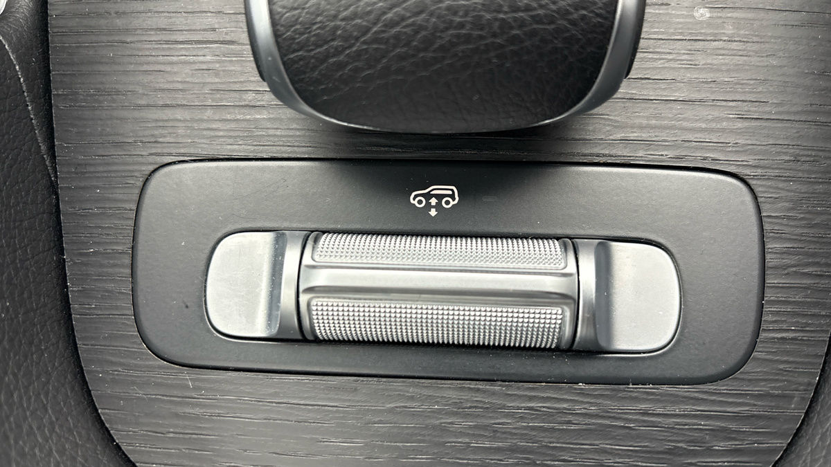 Mercedes-Benz GLE Image 25