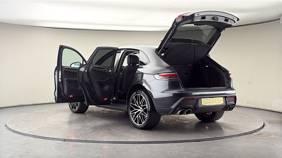 Porsche Macan Image 23