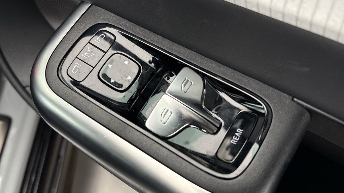 Mercedes-Benz CLA Image 25