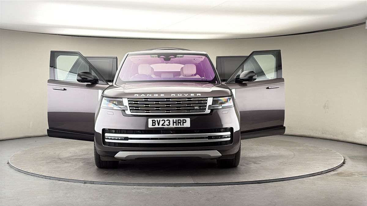 More views of Land Rover Range Rover