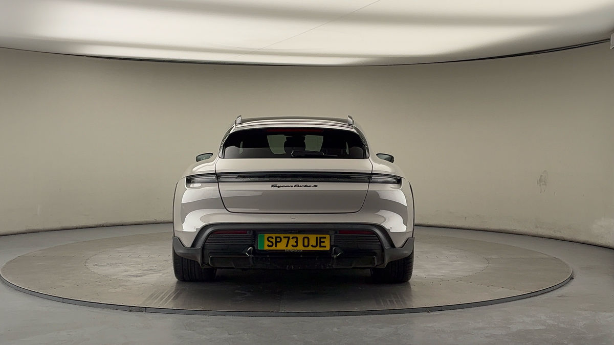 Porsche Taycan Image 4