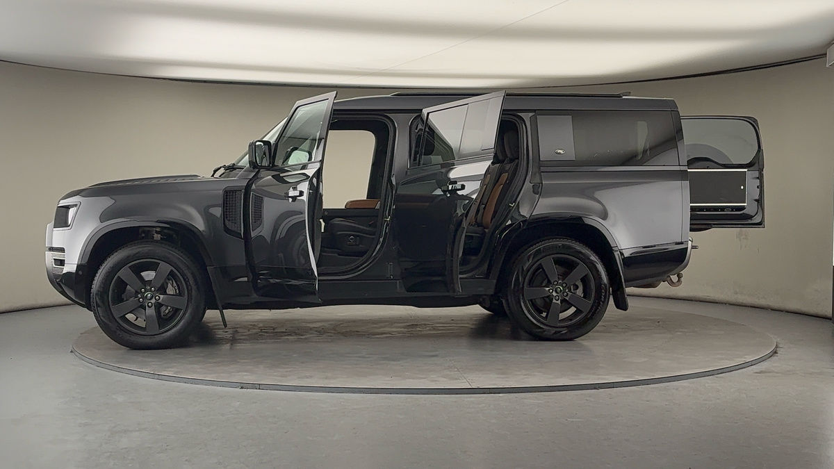 More views of Land Rover Defender 130