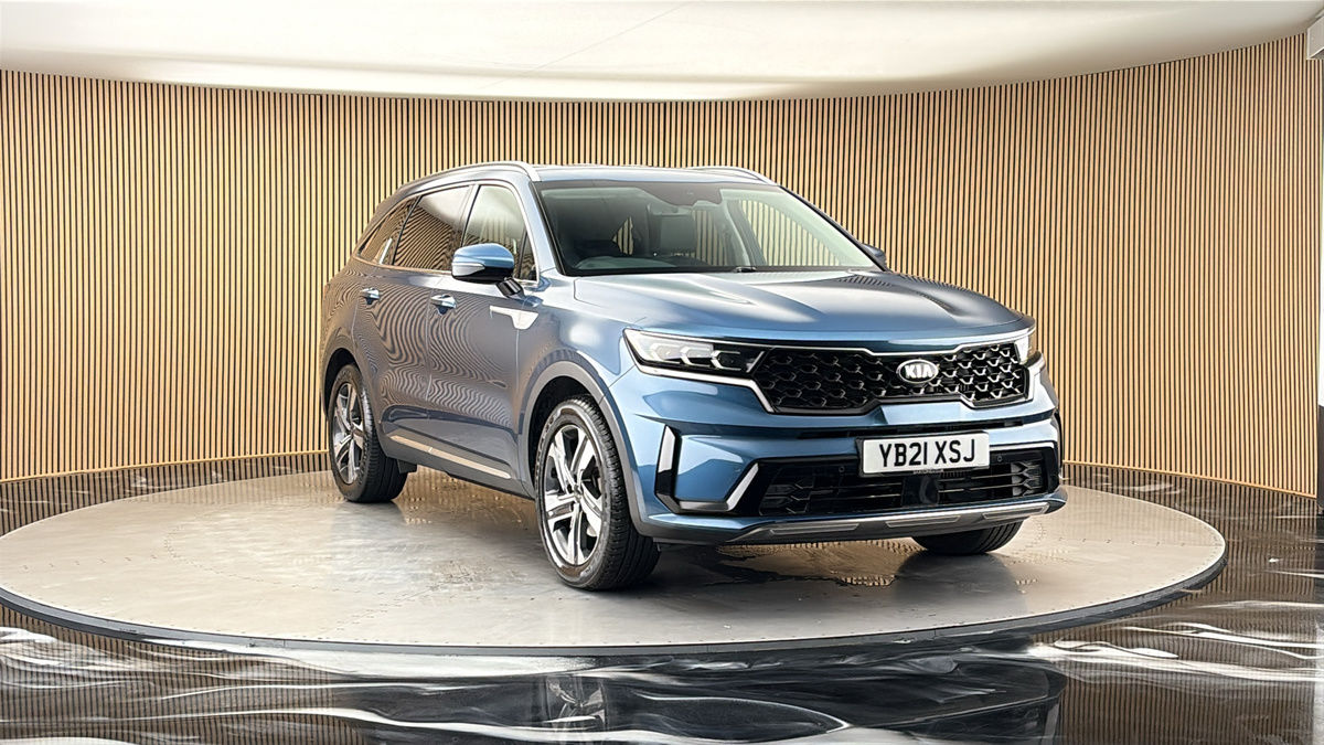 More views of Kia Sorento