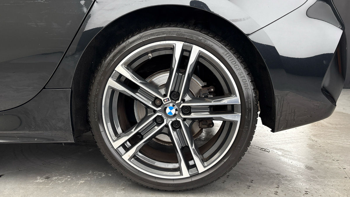 BMW 1 Series Image 10