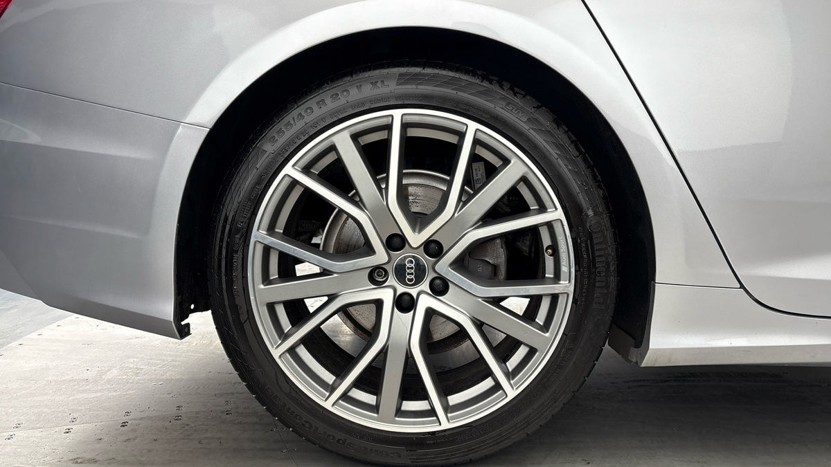 Audi A6 Saloon Image 10