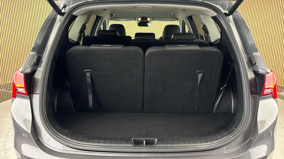 Hyundai Santa Fe Image 11