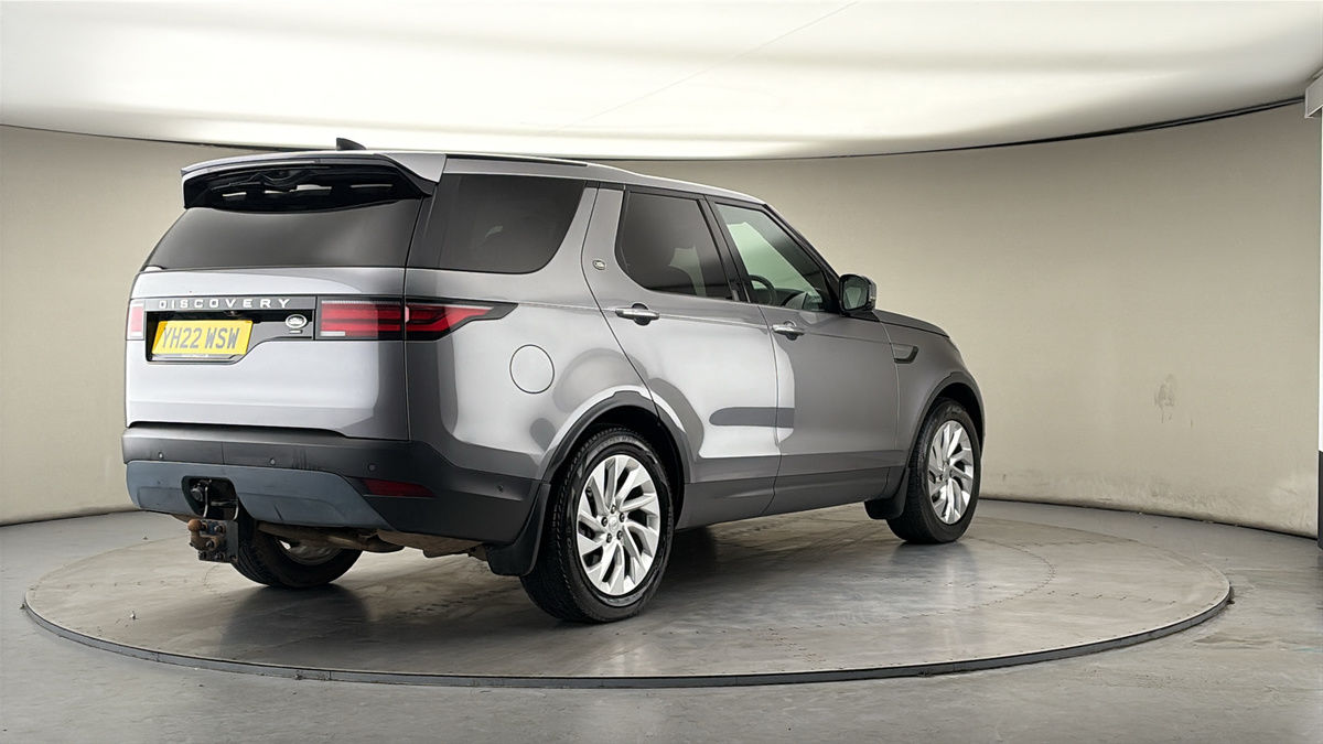 More views of Land Rover Discovery