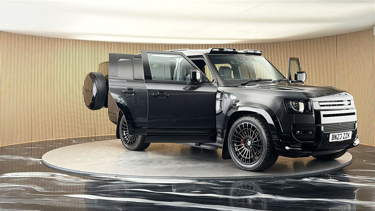 More views of Land Rover Defender 130
