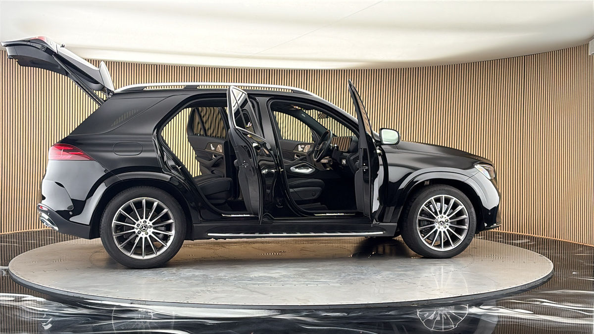 More views of Mercedes-Benz GLE