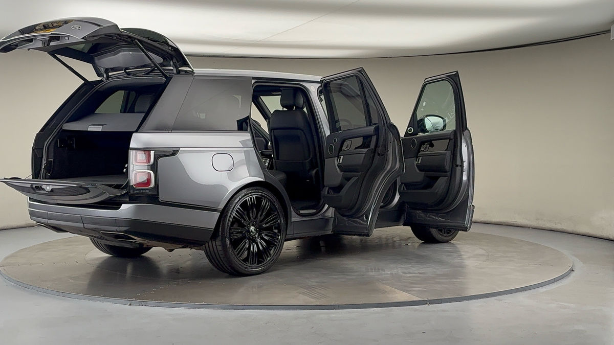 More views of Land Rover Range Rover