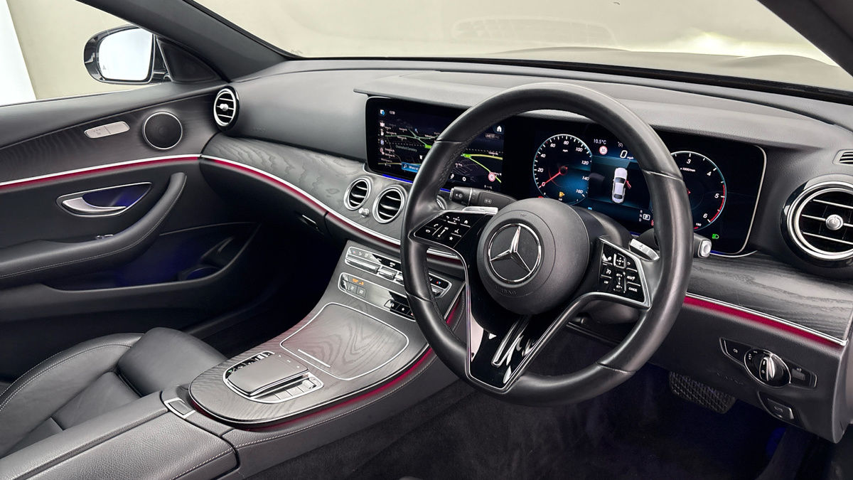 Mercedes-Benz E Class Image 5