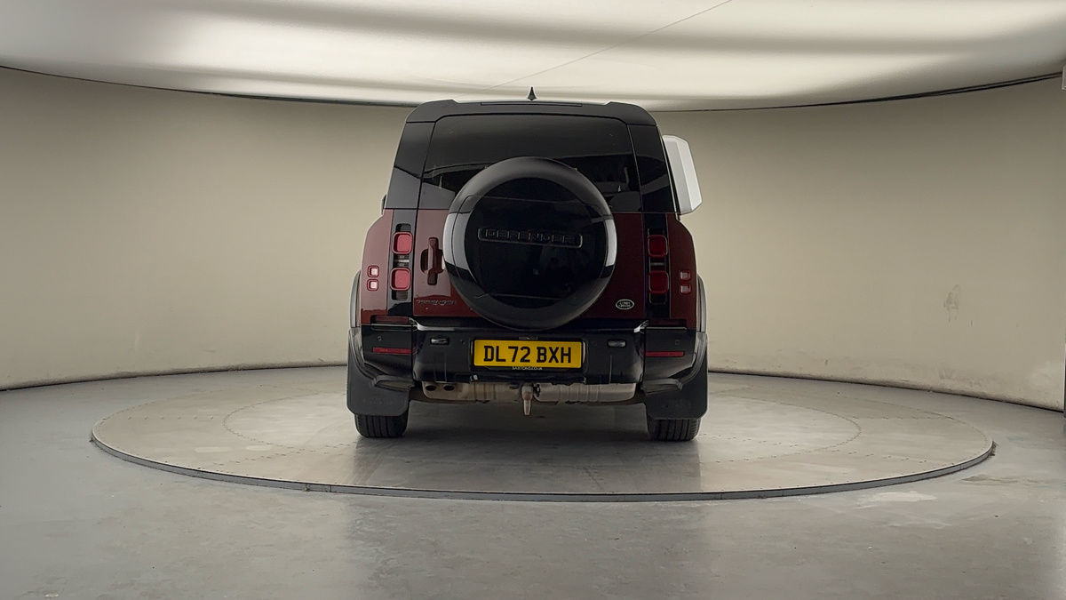 Land Rover Defender 130 Image 4