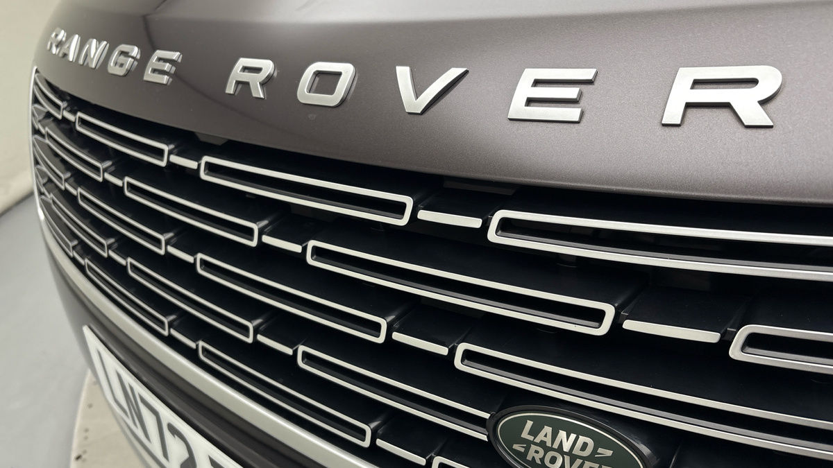 Land Rover Range Rover Image 24