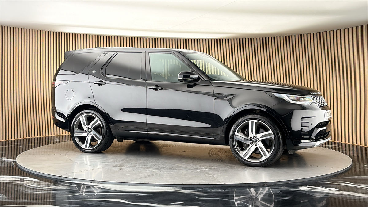 More views of Land Rover Discovery