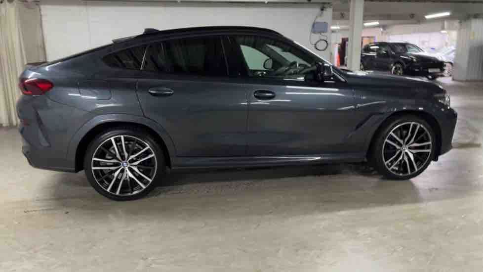 More views of BMW X6