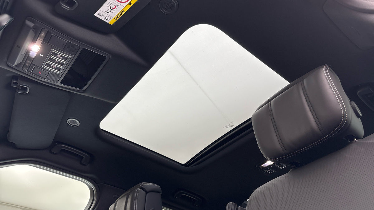 Land Rover Discovery Image 6