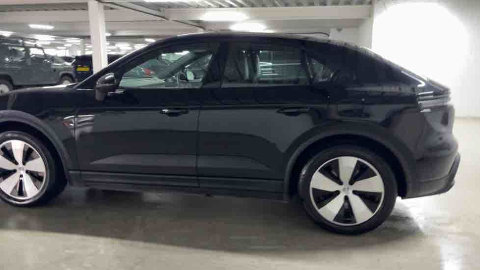 More views of Porsche Macan