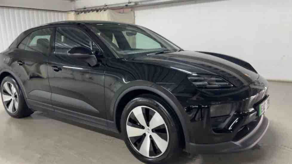 More views of Porsche Macan