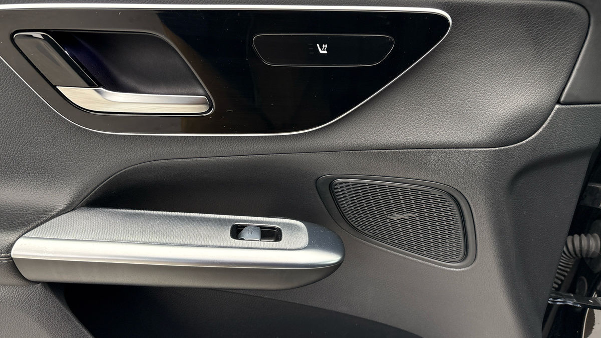 Mercedes-Benz GLC Image 19