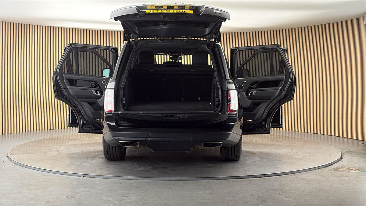 More views of Land Rover Range Rover