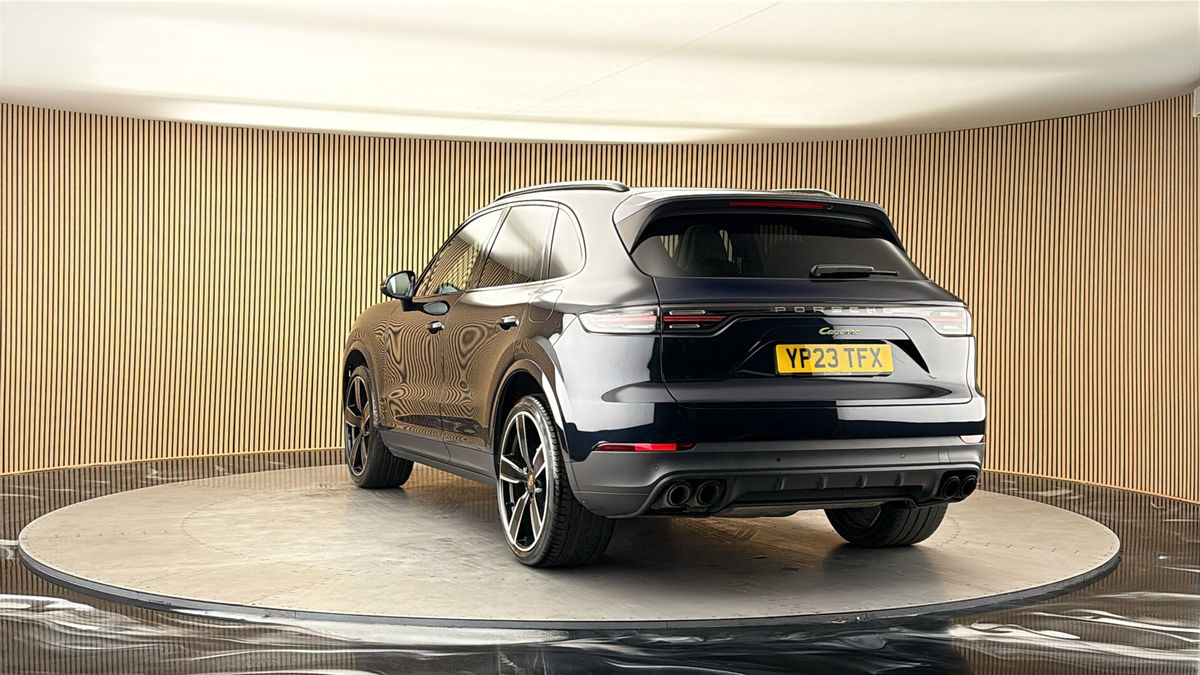 More views of Porsche Cayenne
