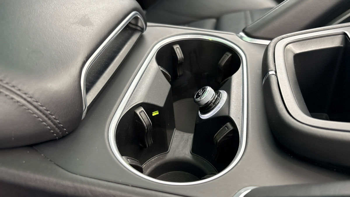 Porsche Cayenne Image 27