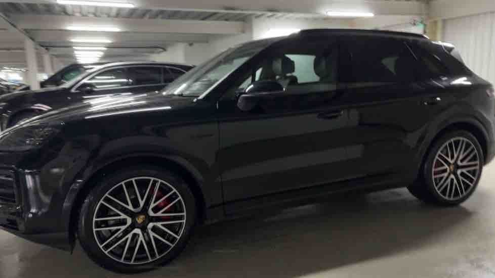 More views of Porsche Cayenne