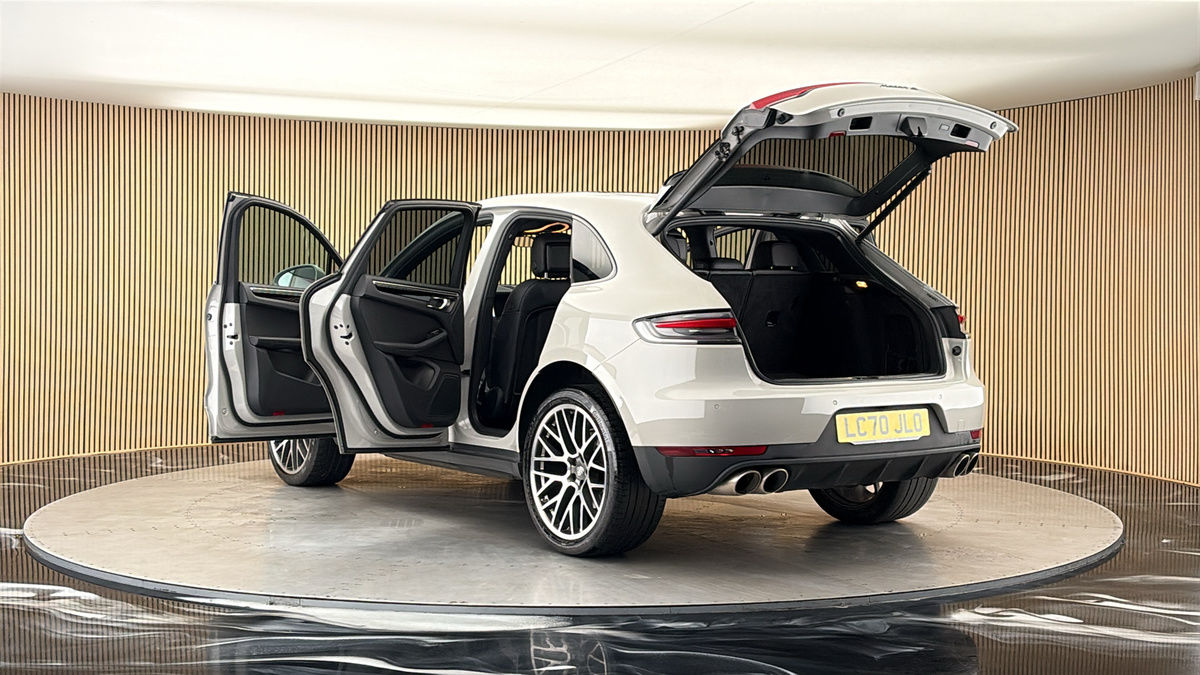 Porsche Macan Image 23