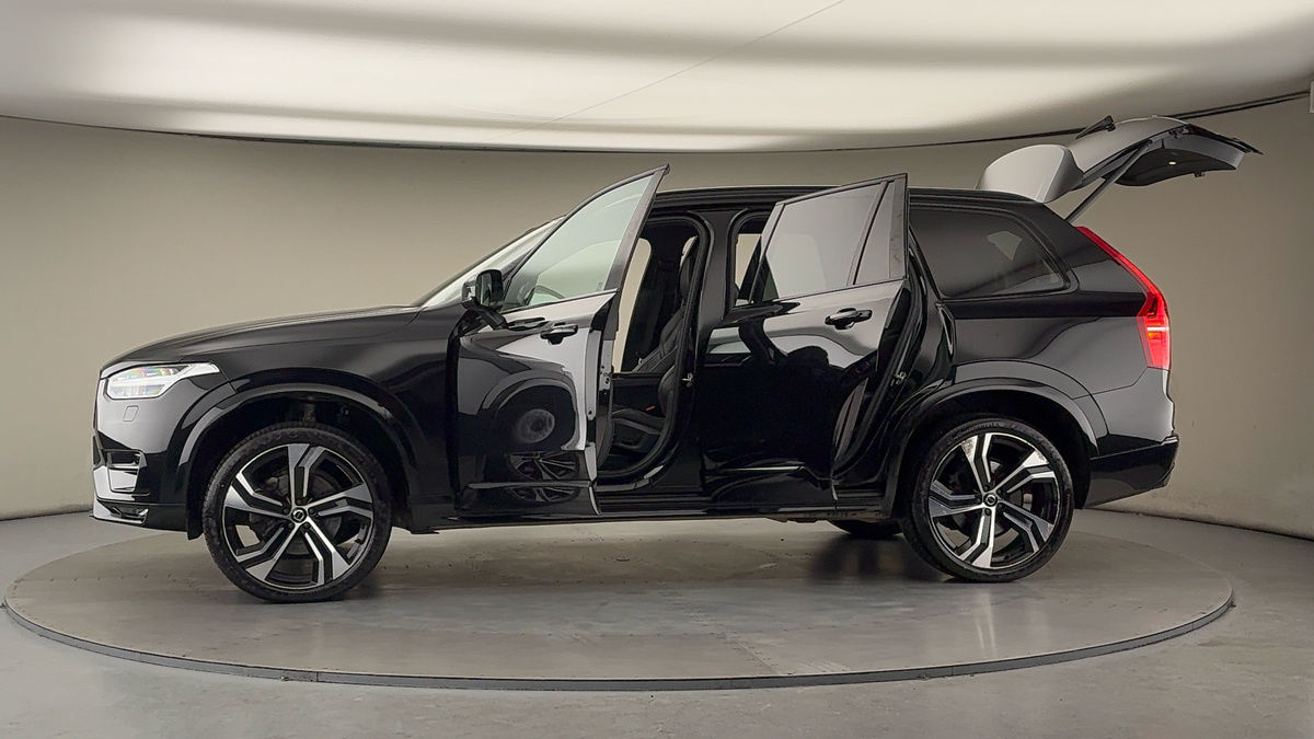 More views of Volvo XC90