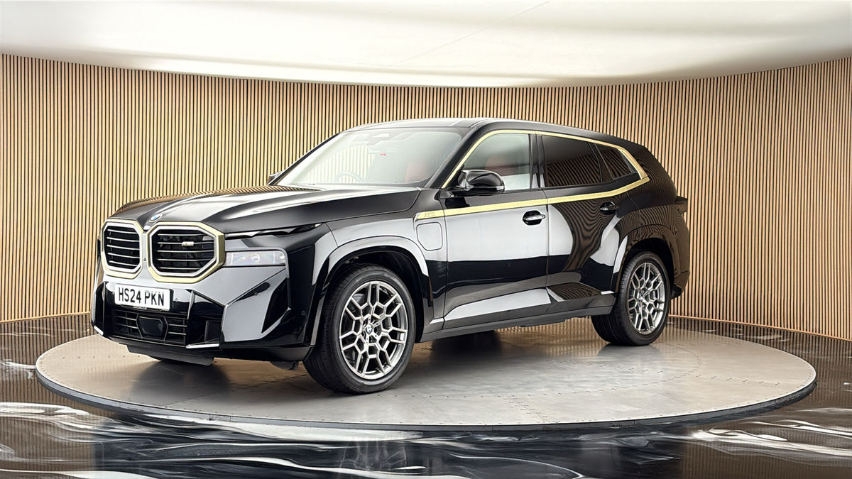BMW XM Image 20