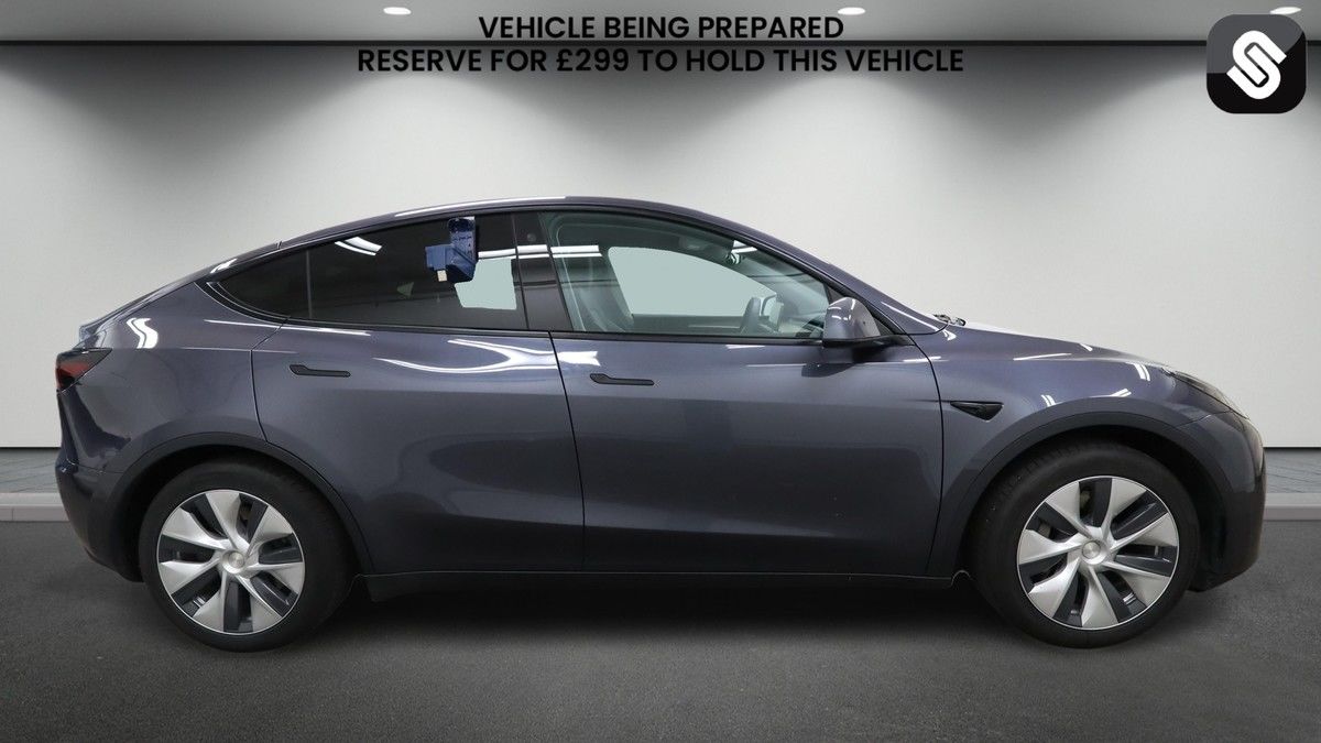 Tesla Model Y Image 5