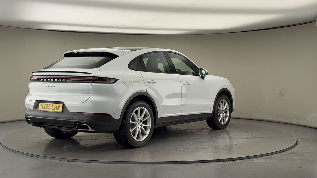 More views of Porsche Cayenne