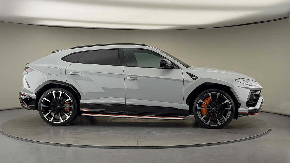 More views of Lamborghini Urus