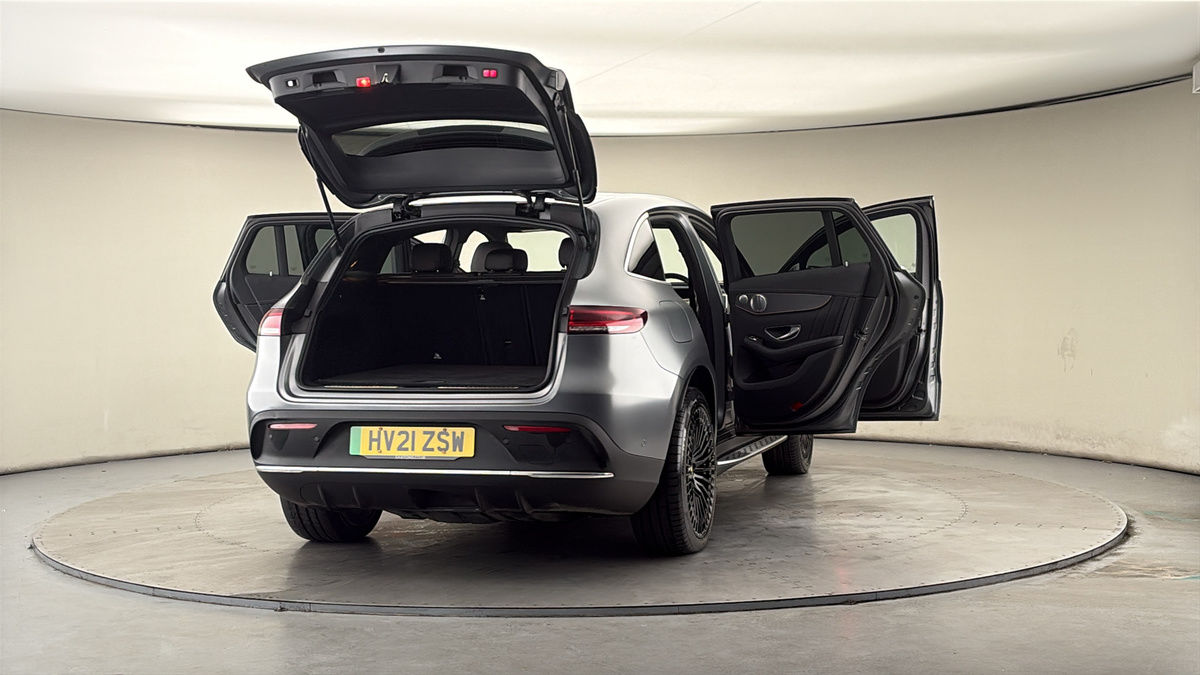 More views of Mercedes-Benz EQC