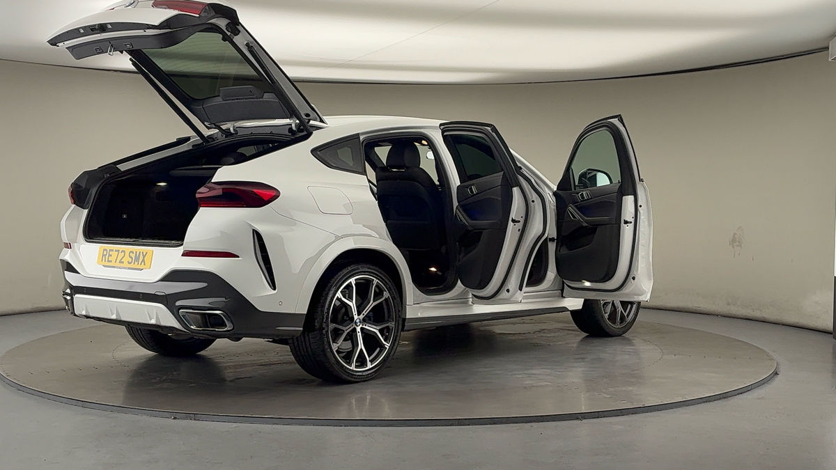 More views of BMW X6