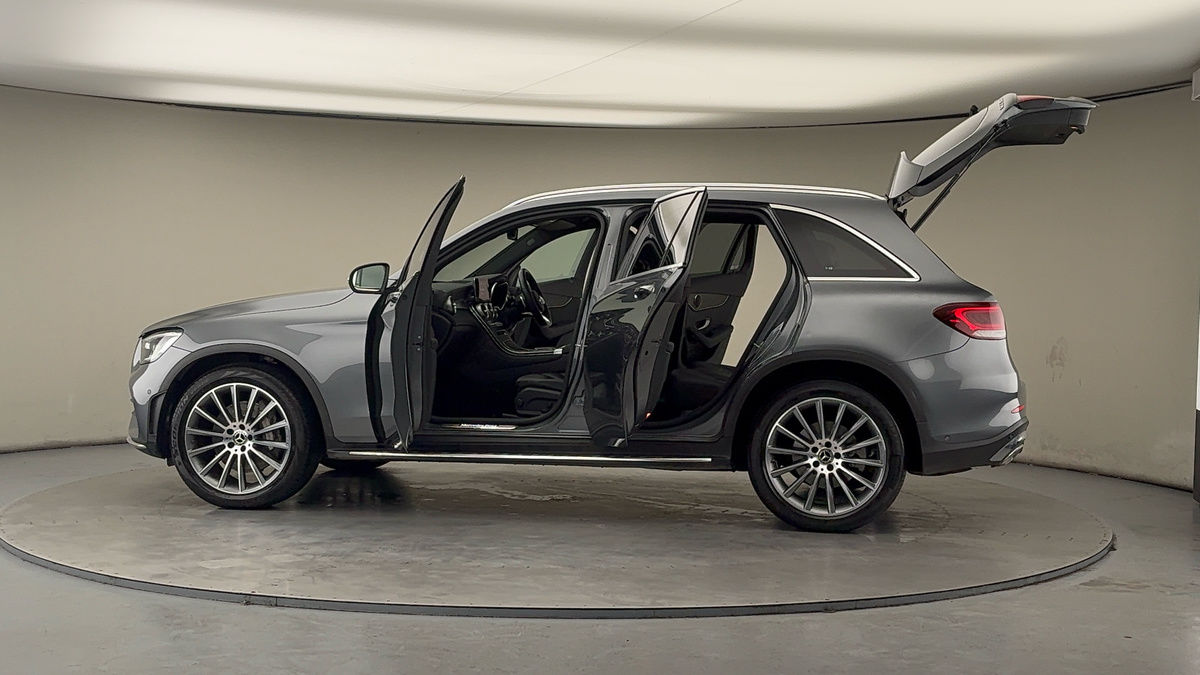 More views of Mercedes-Benz GLC