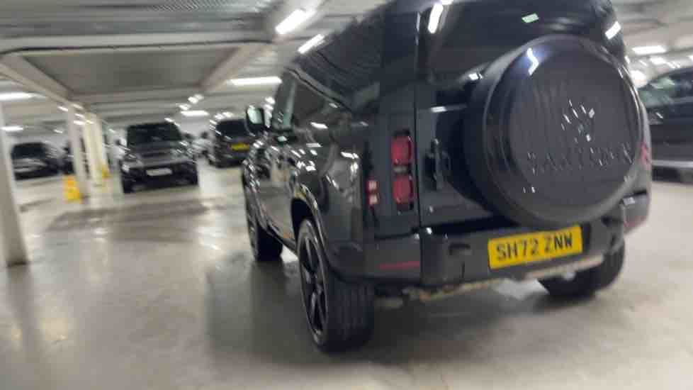 More views of Land Rover Defender 90