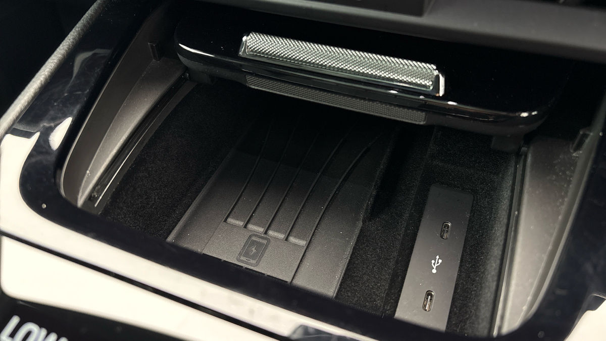 Porsche Cayenne Image 32