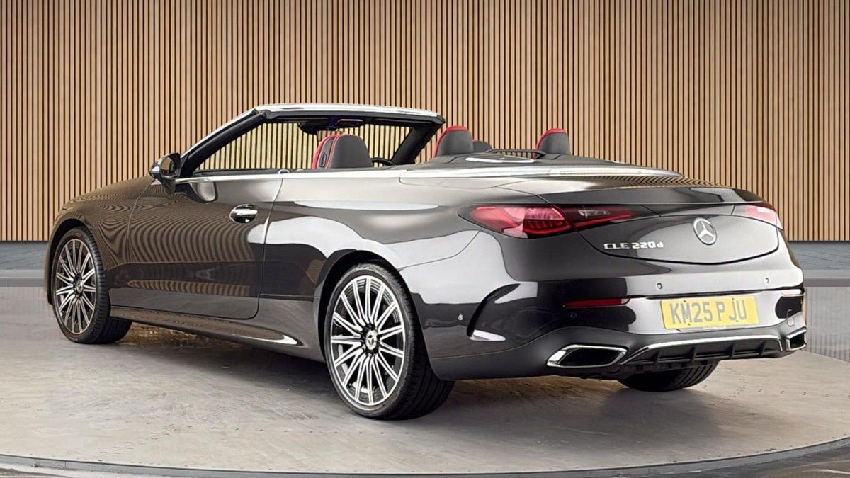 Mercedes-Benz CLE Image 2