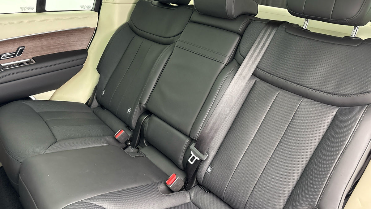 Land Rover Range Rover Image 8