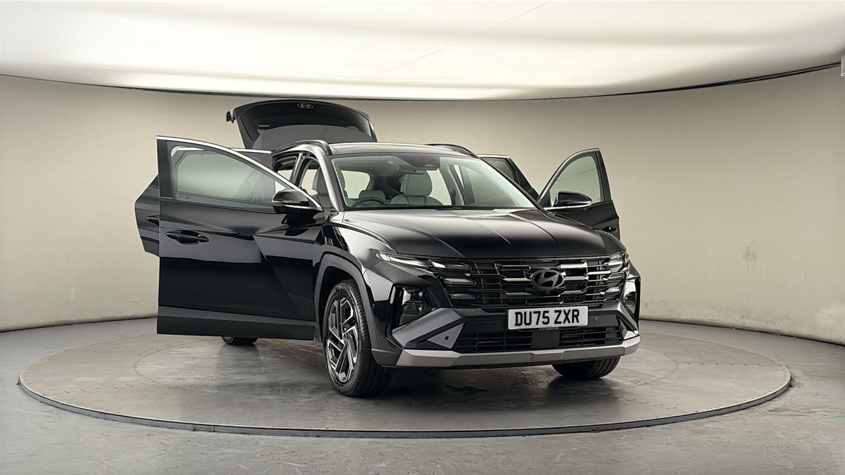 More views of Hyundai TUCSON