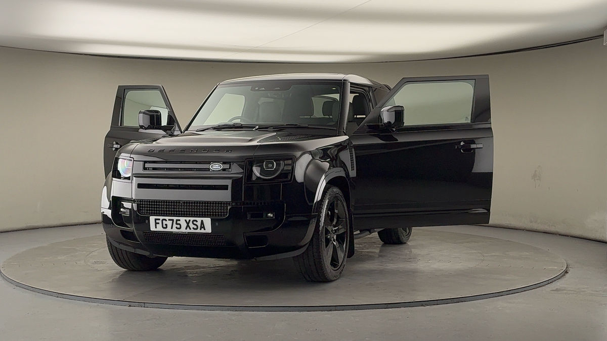 More views of Land Rover Defender 90